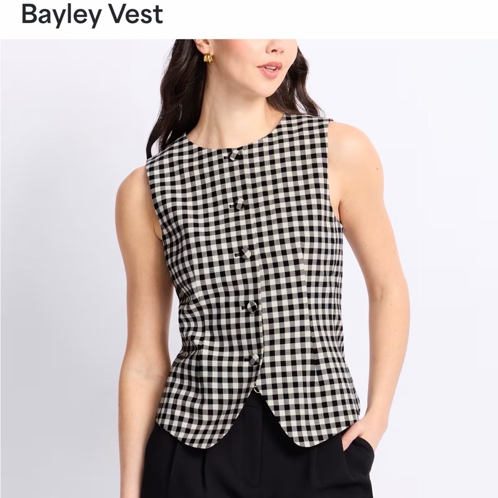Button-Front Vayley Vest in Black & White